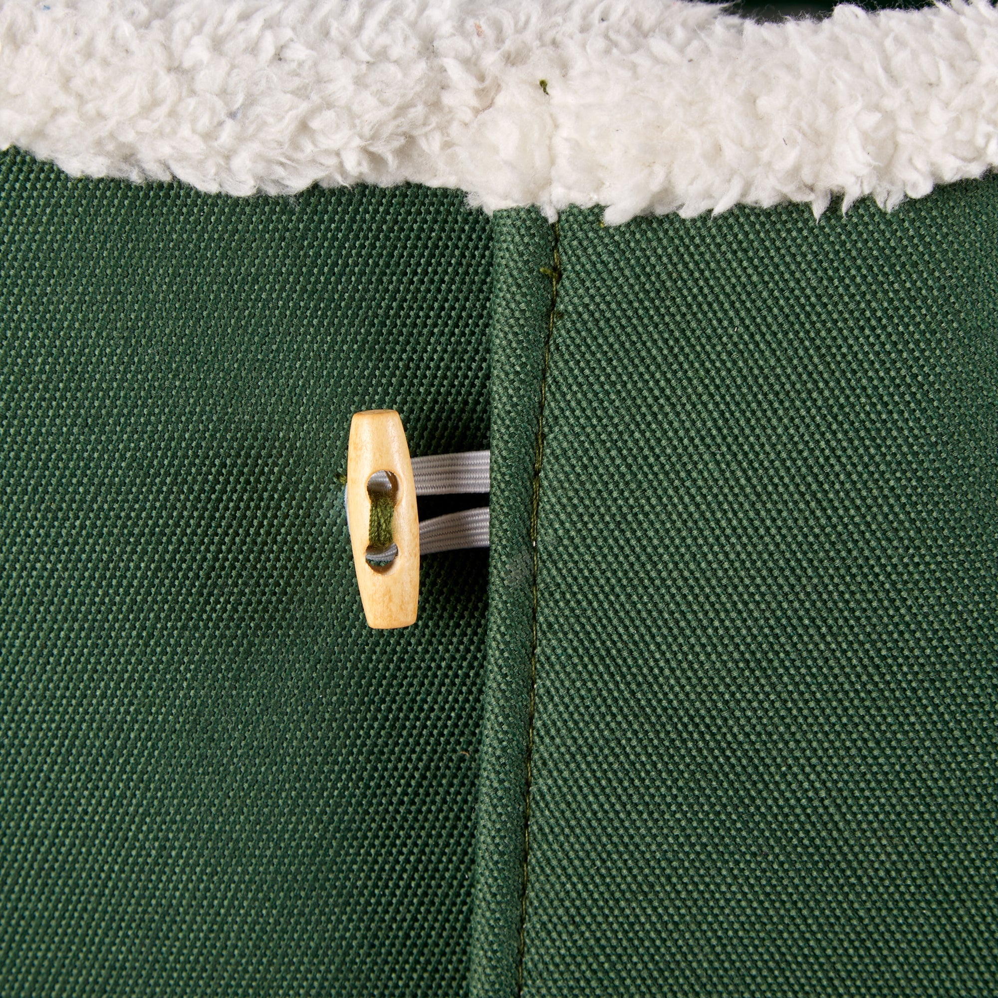 Green Holiday Tree Collar