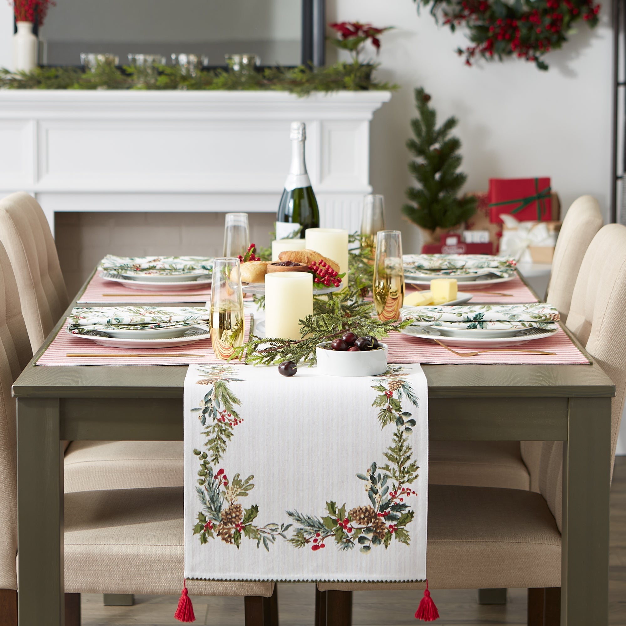 Heritage Holiday Sprigs Reversible Placemat Set/4