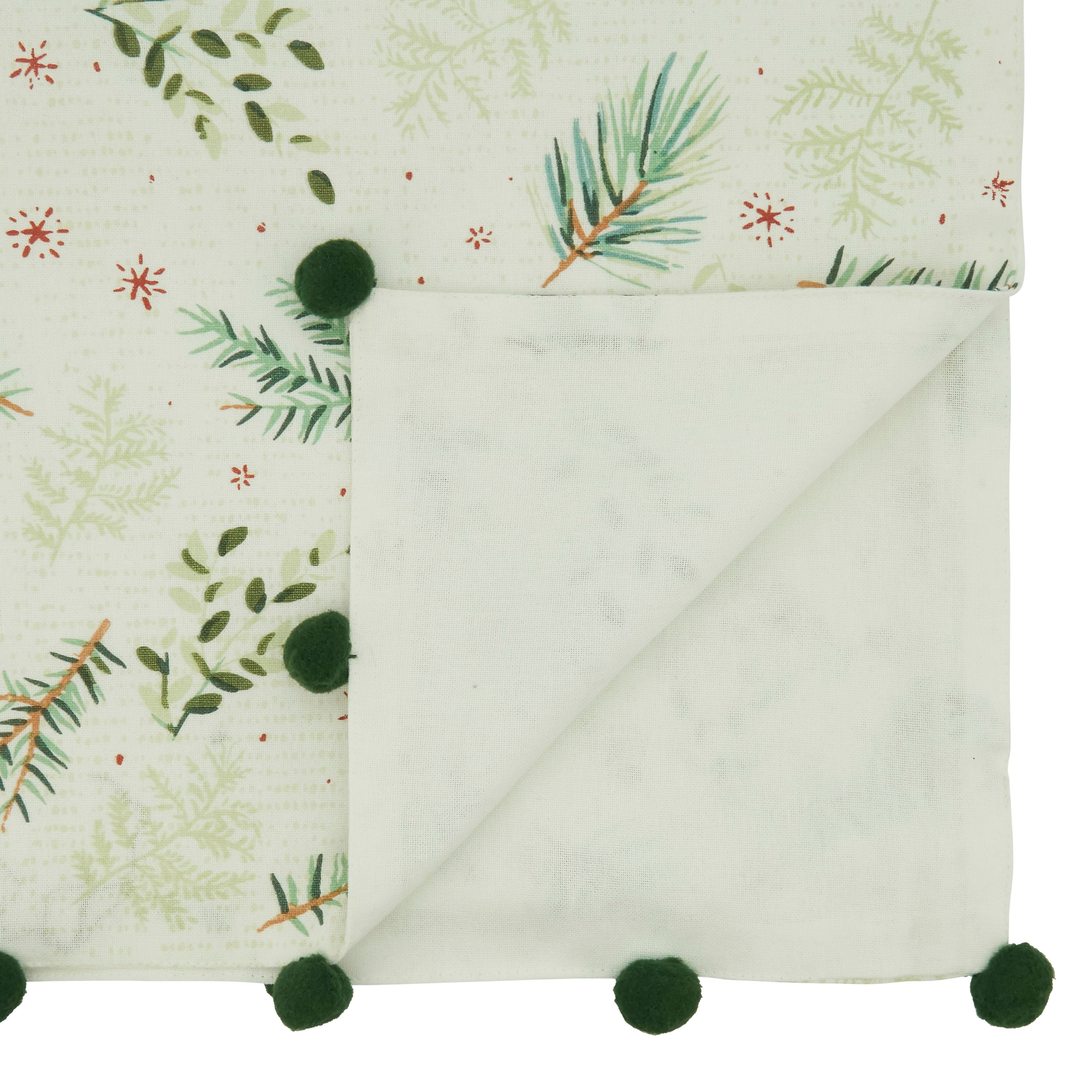 Christmas Foliage Table Runner