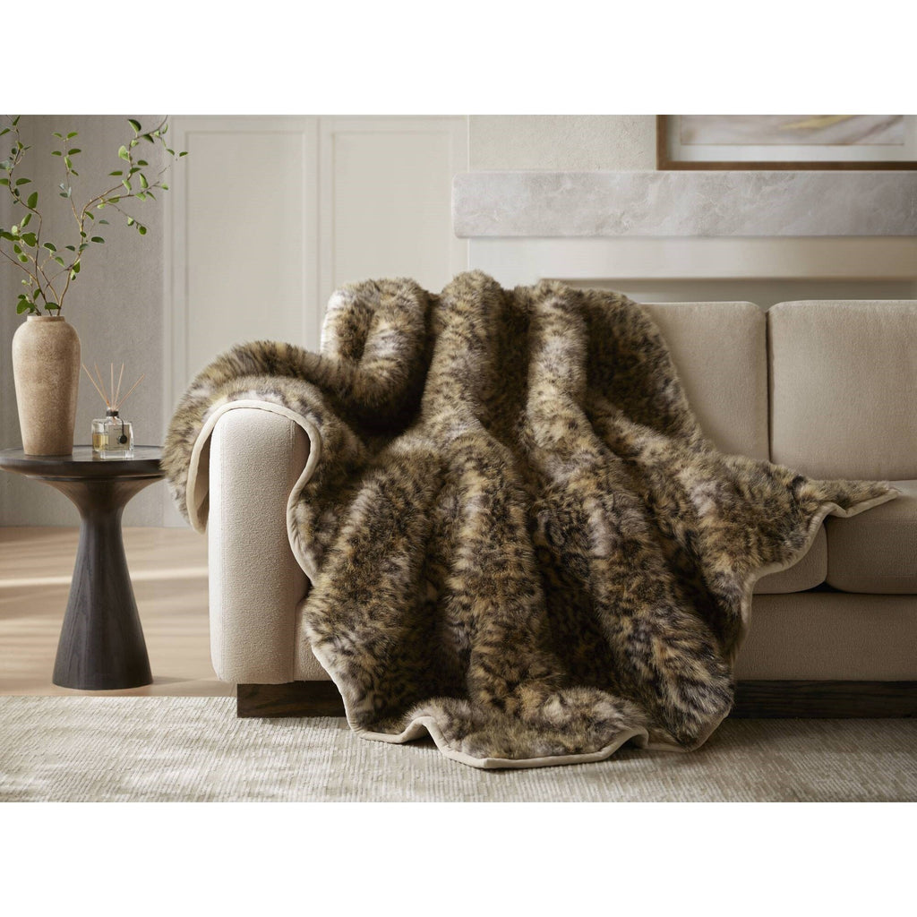 Luxe Faux Fur Throw Blanket