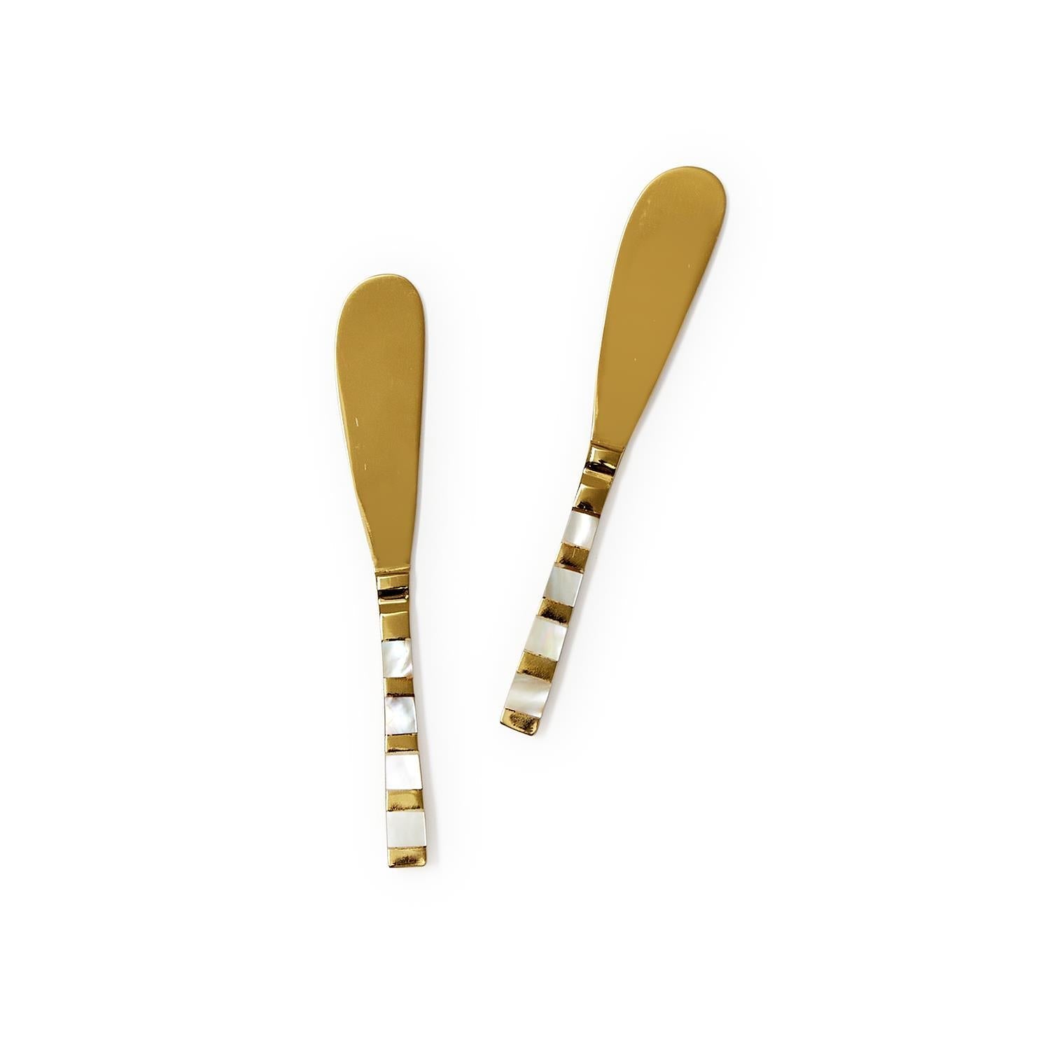 Mother of Pearl Spreader, Set of 2