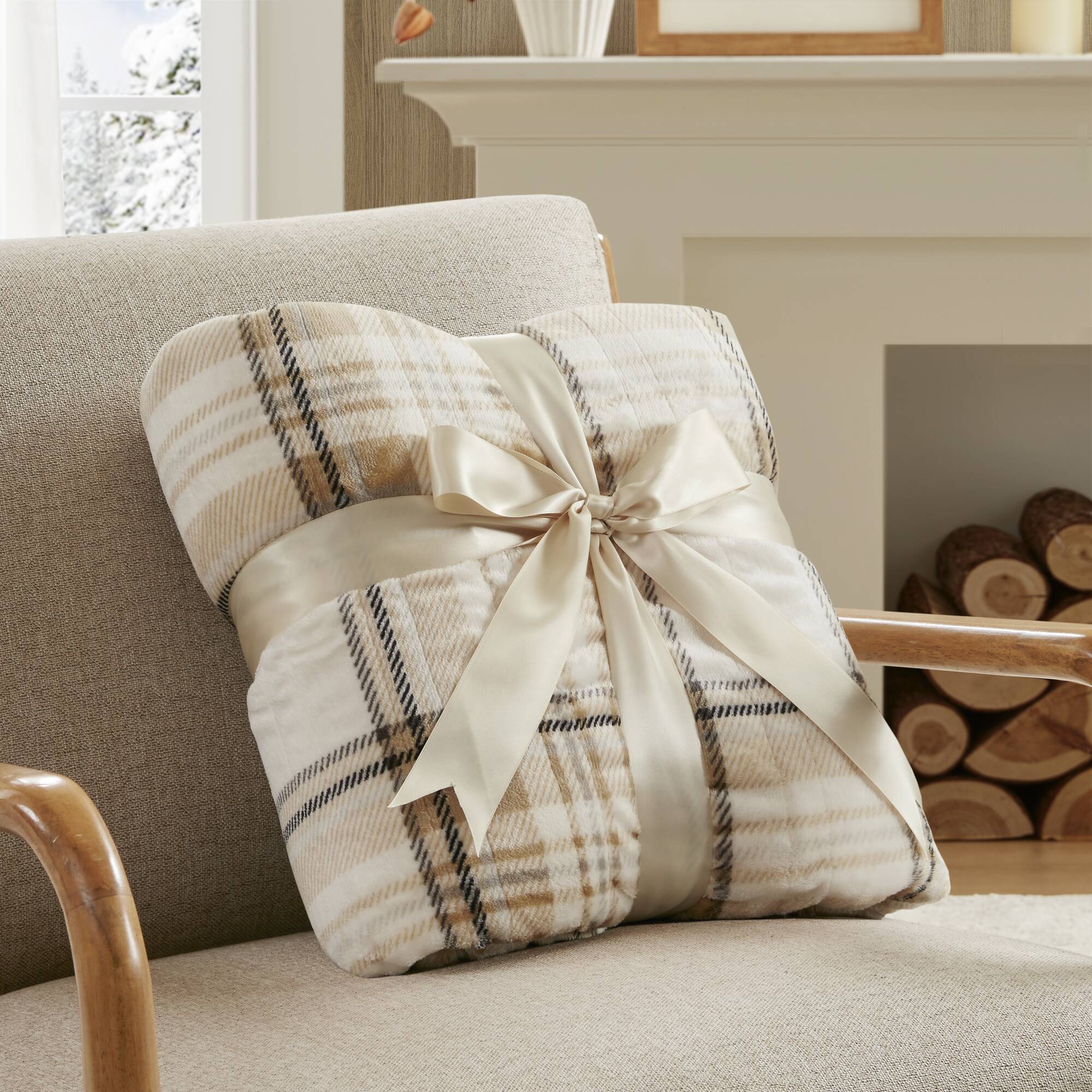 Tan Plaid 50x60' Heated Throw