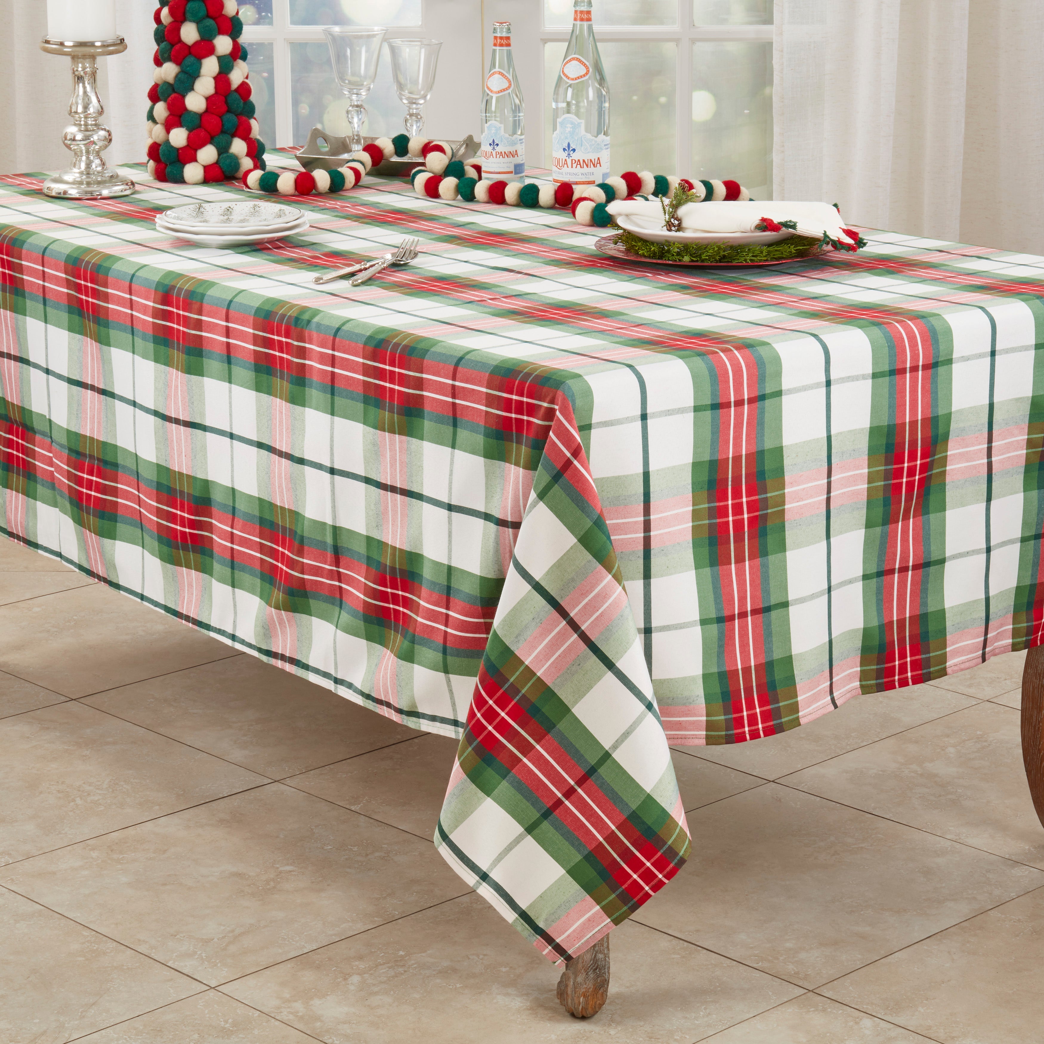 Plaid Design Christmas Holiday Tablecloth