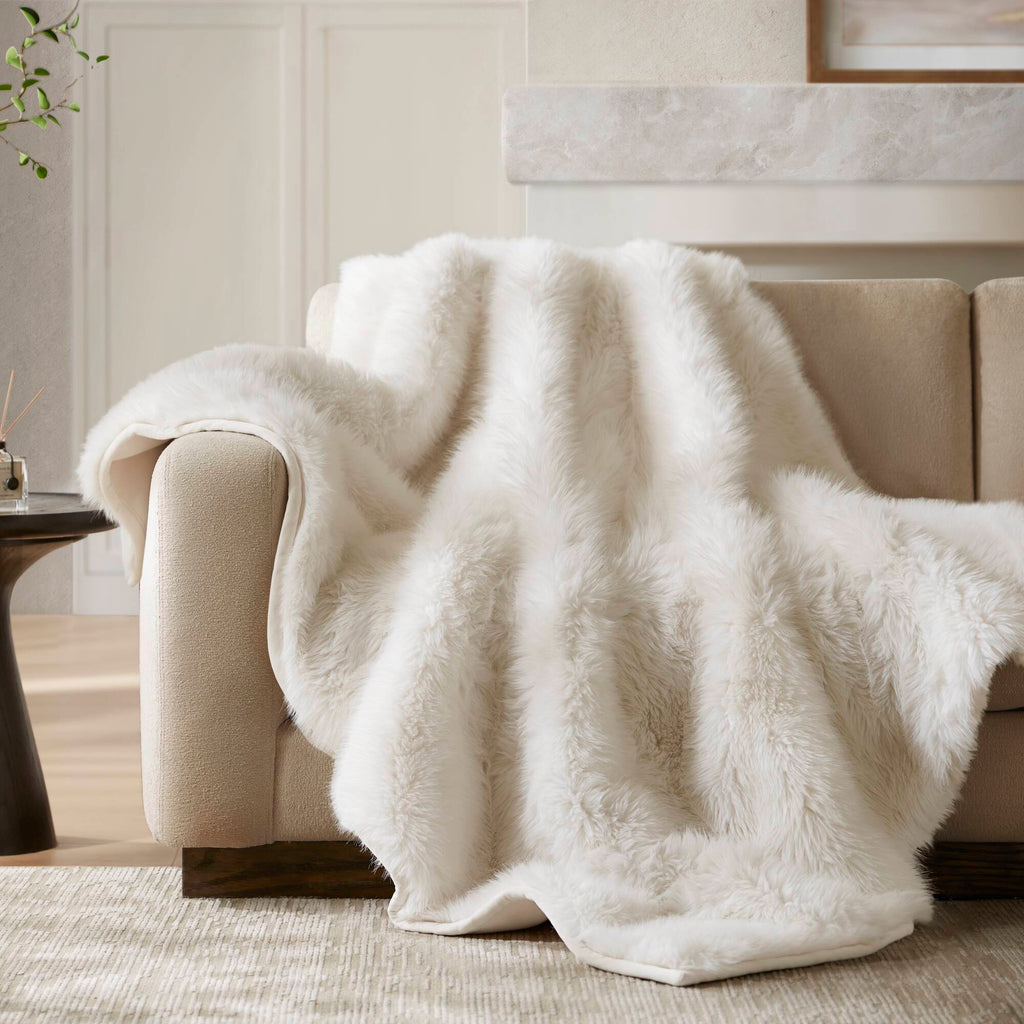 Luxe Faux Fur Throw Blanket