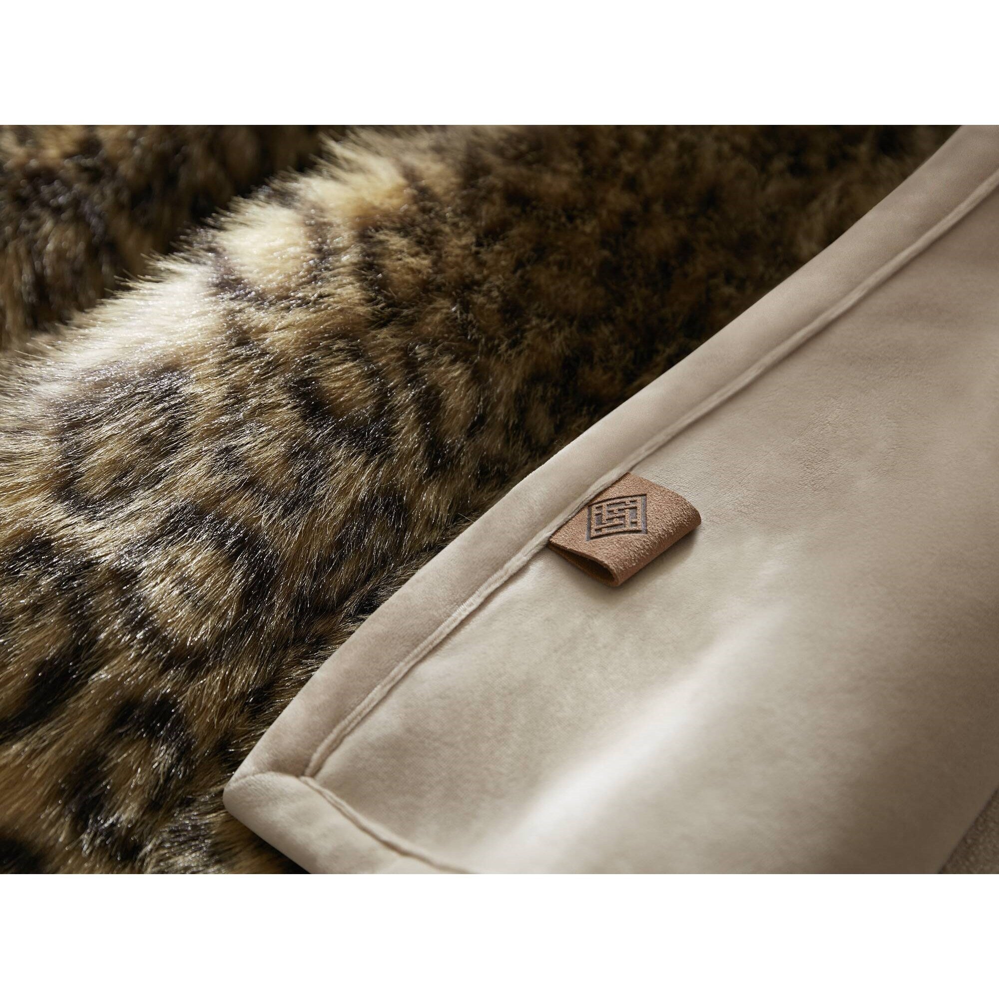 Luxe Faux Fur Throw Blanket