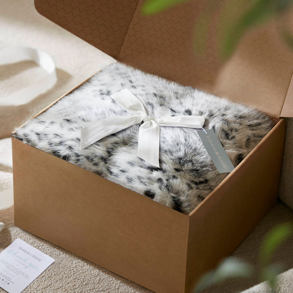 Luxe Faux Fur Throw Blanket