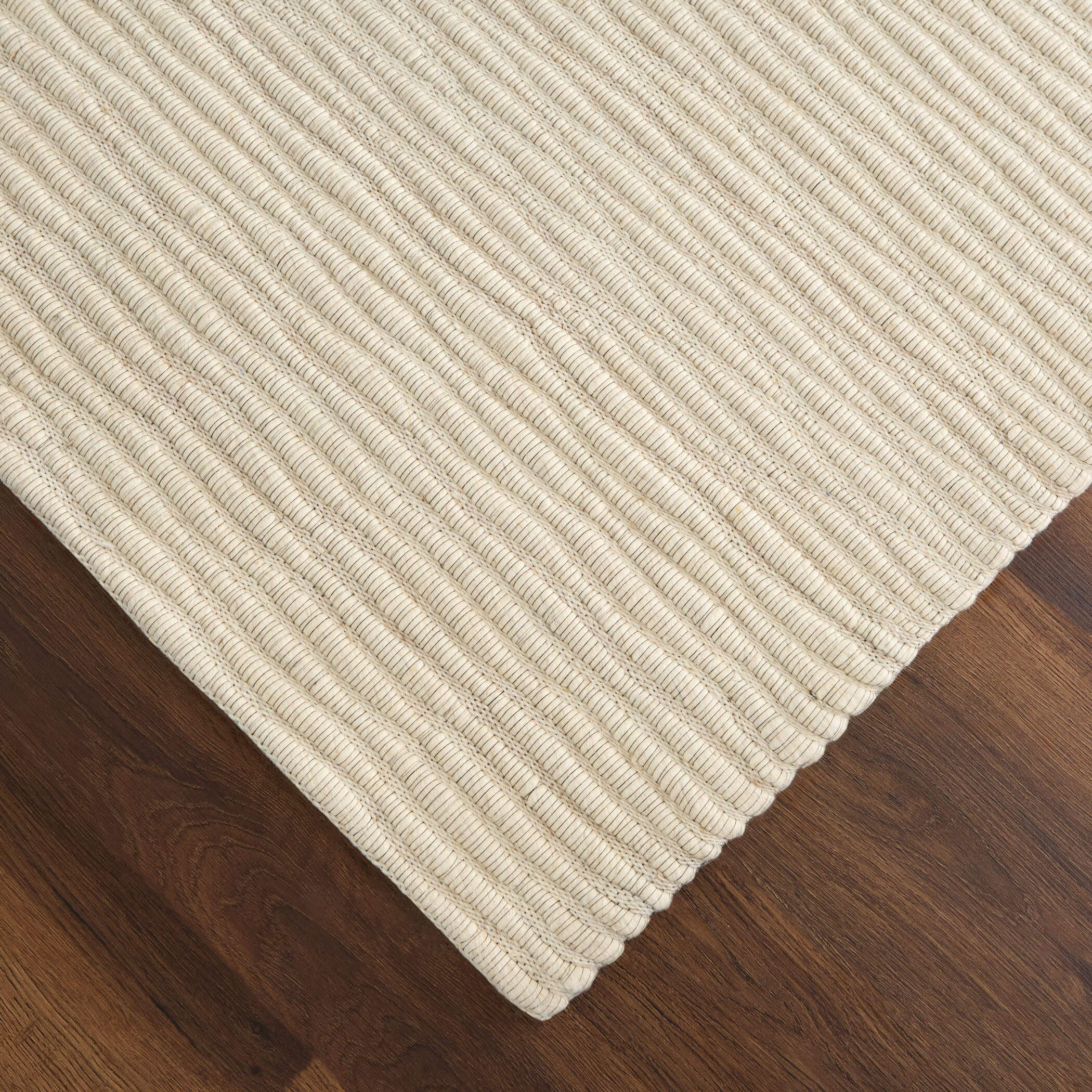 Jaya Luxe Textured Channel Ivory Rug