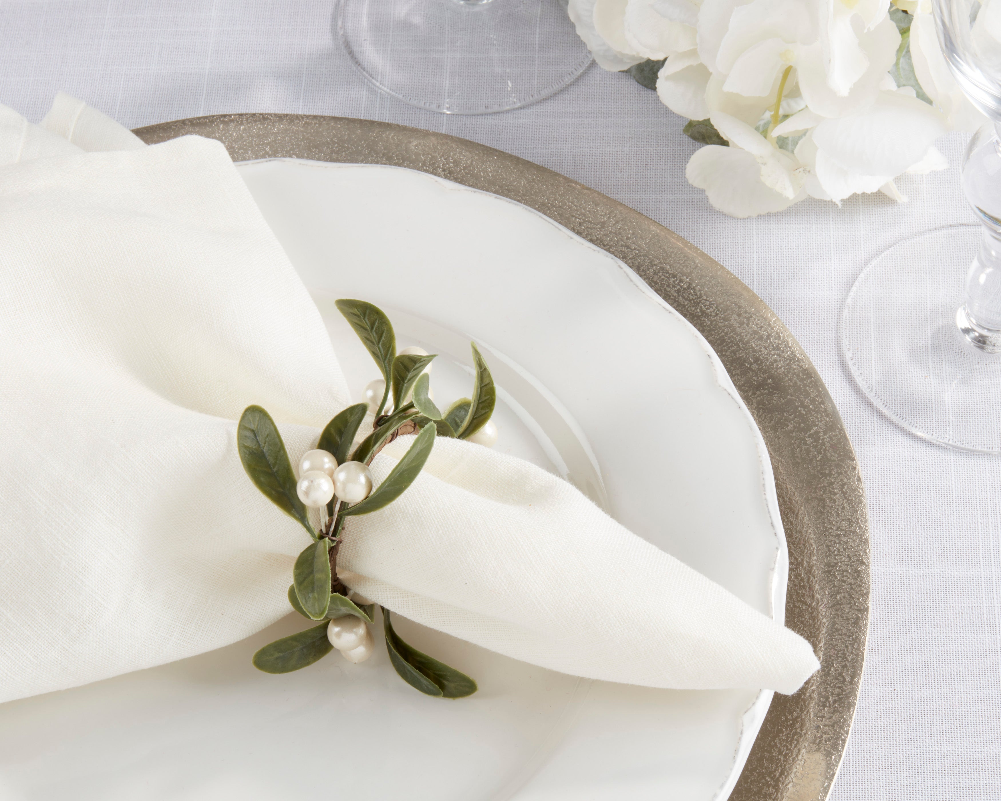 Mistletoe Napkin Ring, Set of 4