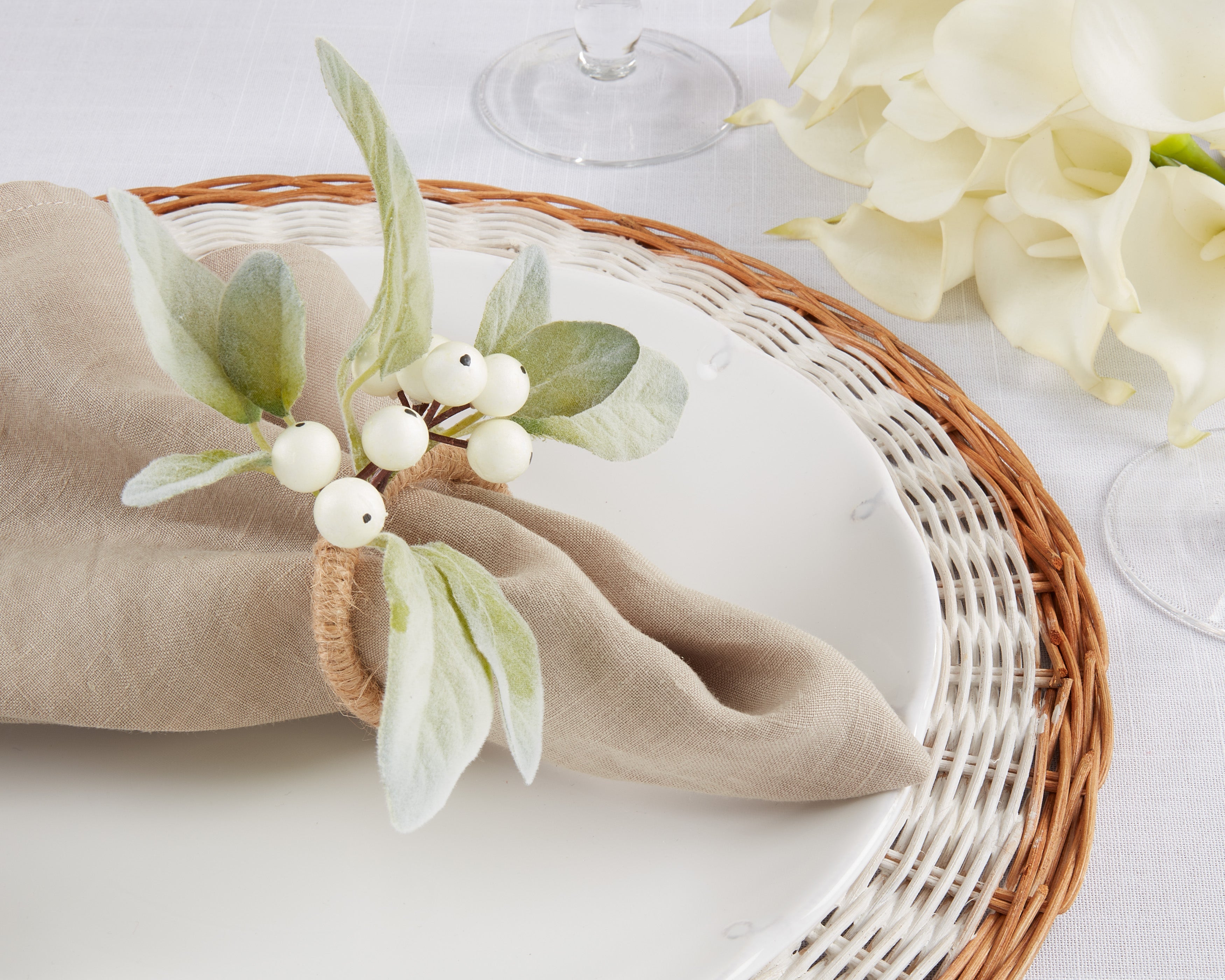 Rustic Charm White Berry Napkin Ring, Set of 4