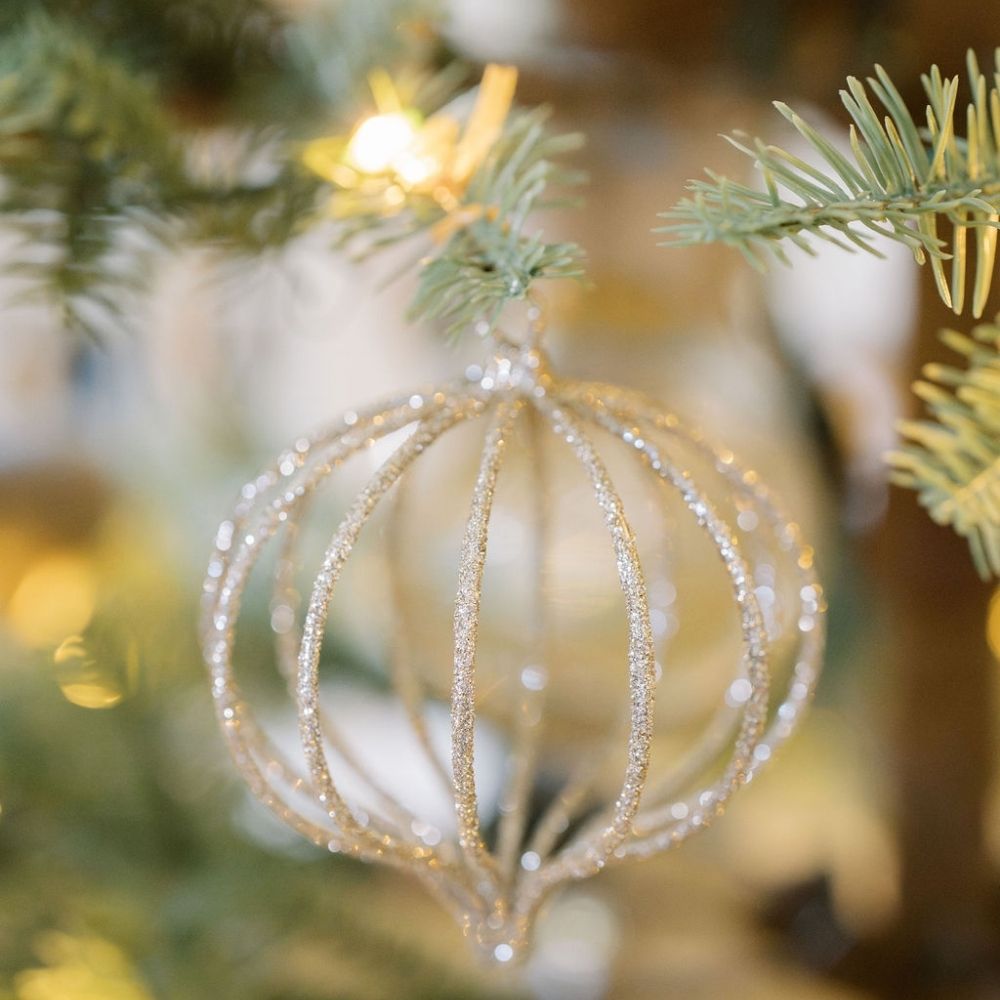 4 Sparkling Gold Wire Onion Sphere Ornaments, Set of 6