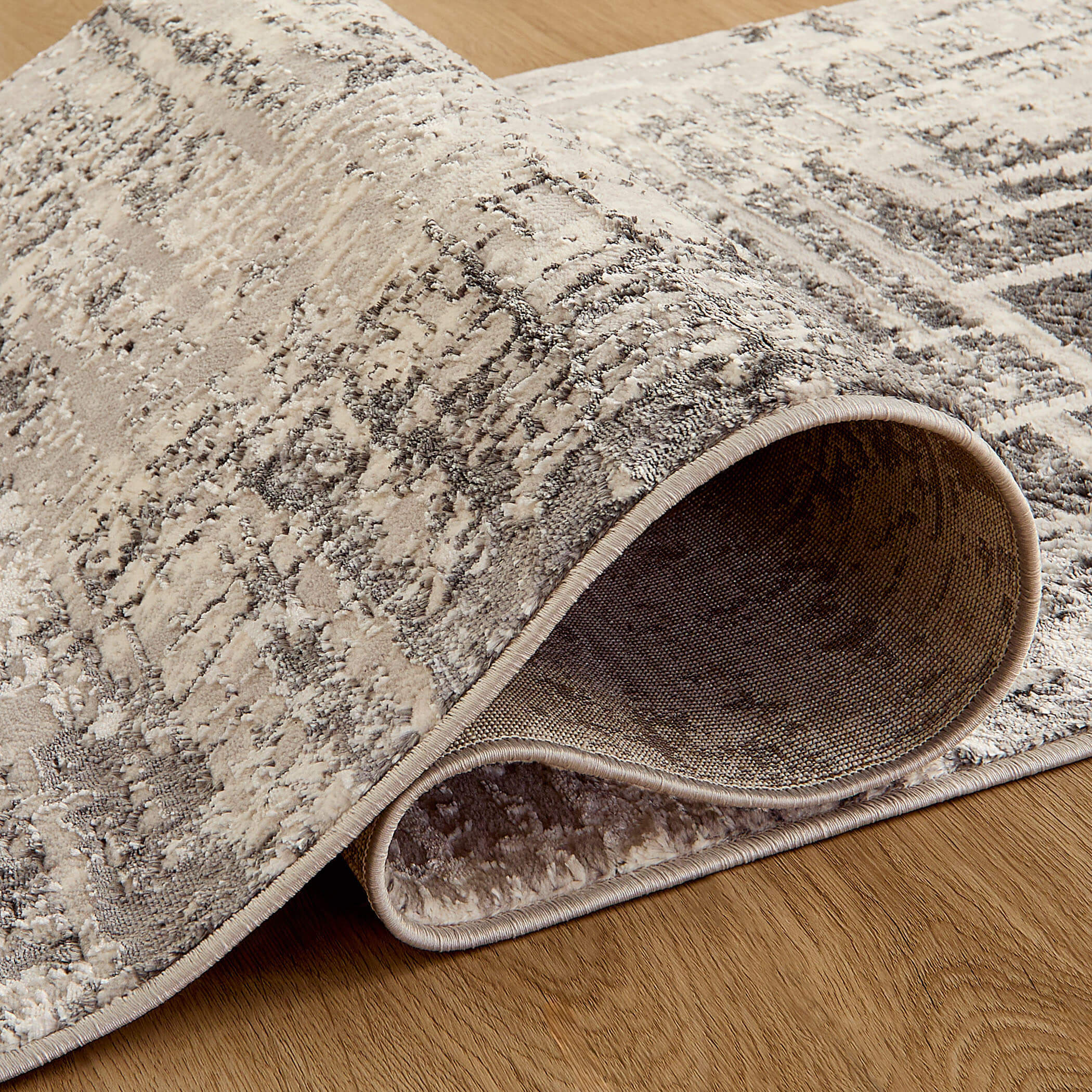 Greta Abstract Linear Silver Rug