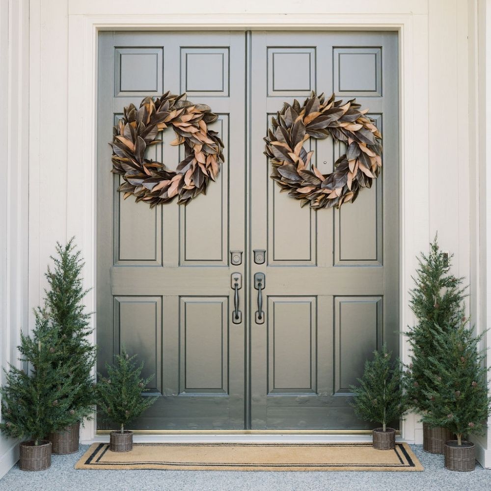 30 Lifelike Brown Magnolia Leaf Wreath