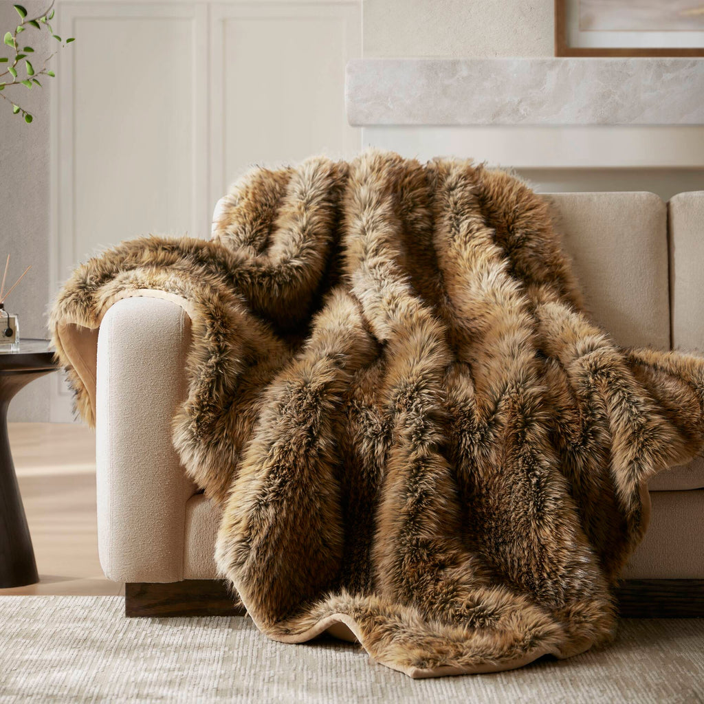 Luxe Faux Fur Throw Blanket