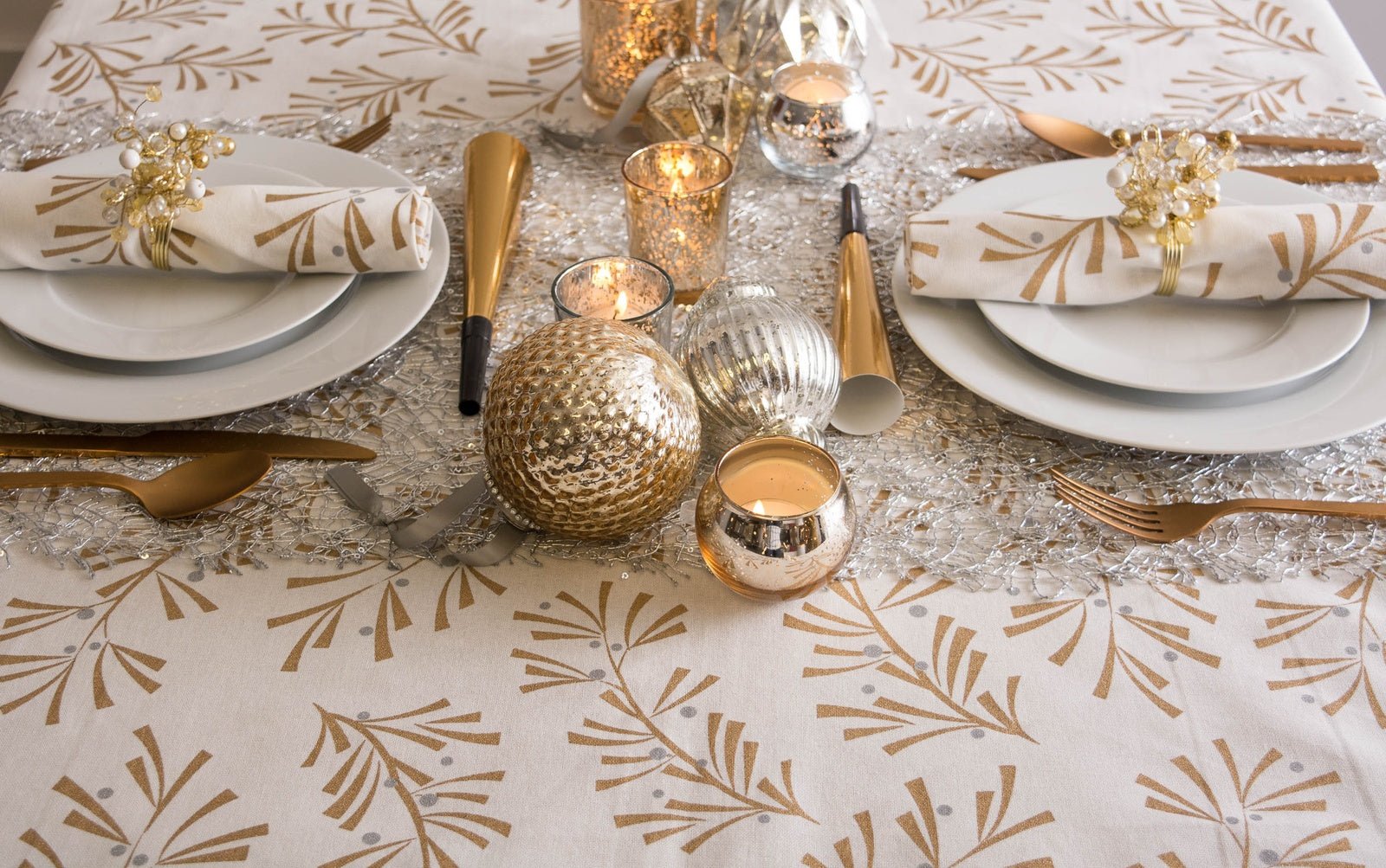 Silver Sequin Mesh 16x10' Table Runner Roll